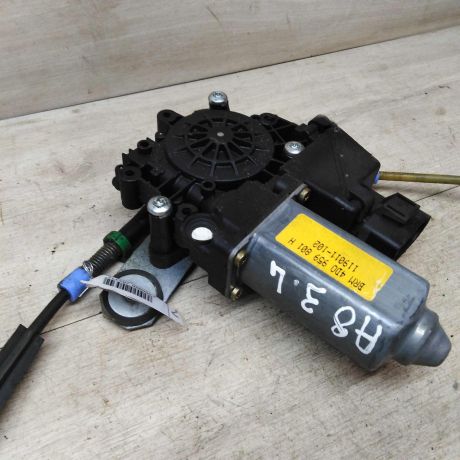 steklopodieemnik-zadnii-levyi-audi-a8-d2-25-tdi-akpp-perednii-art-32004-big-1