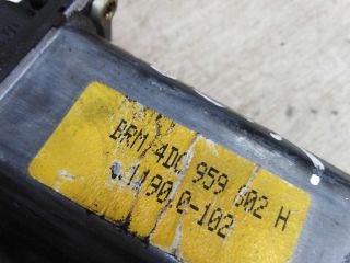 steklopodieemnik-zadnii-pravyi-audi-a8-d2-25-tdi-akpp-perednii-art-32005