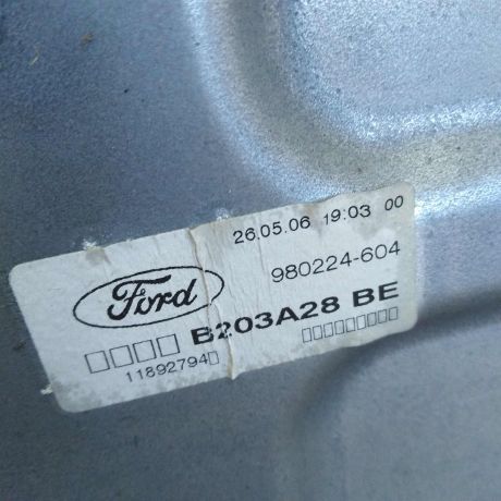 steklopodieemnik-perednii-pravyi-ford-focus-2-do-rest-kupe-art-32285-big-3