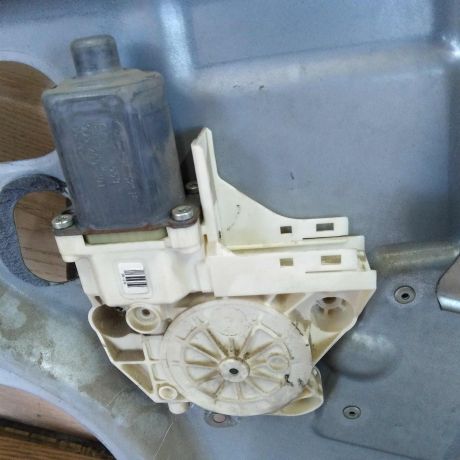 steklopodieemnik-perednii-pravyi-ford-focus-2-do-rest-kupe-art-32285-big-2