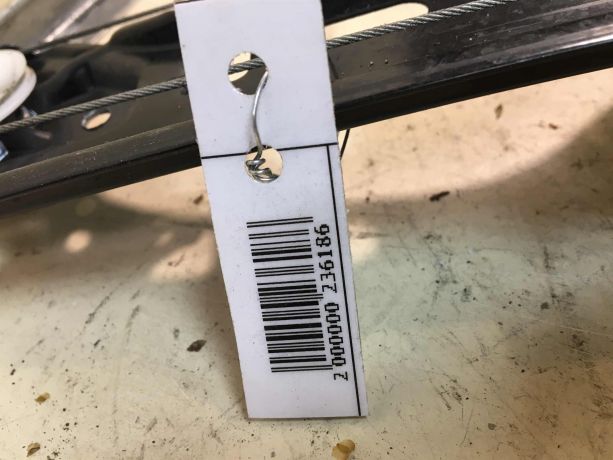 steklopodieemnik-zadnii-pravyi-mercedes-w203-do-rest-art-33660-big-1