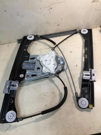 steklopodieemnik-perednii-mercedes-w203-do-rest-levyi-art-33778-big-0