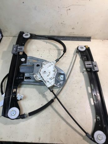 steklopodieemnik-perednii-pravyi-mercedes-w203-do-rest-art-33779-big-0