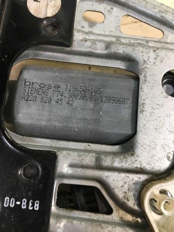 steklopodieemnik-perednii-pravyi-mercedes-w203-do-rest-art-33779-big-1