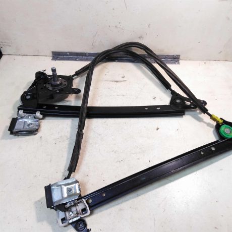 steklopodieemnik-zadnii-pravyi-mexaniceskii-volkswagen-sharan-do-rest-seat-alhambra-art-33938-big-0