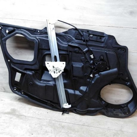 steklopodieemnik-perednii-pravyi-mazda-6-gg-art-34647-big-3