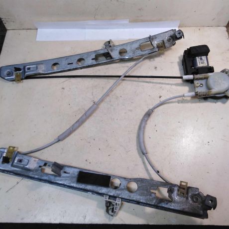 steklopodieemnik-perednii-renault-megane-2-pravyi-art-34733-big-0