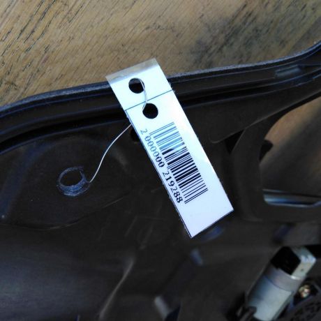 steklopodieemnik-zadnii-levyi-mazda-3-bk-sedan-mkpp-16i-art-34916-big-2