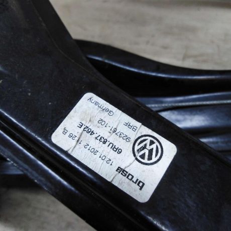 steklopodieemnik-perednii-pravyi-volkswagen-polo-sedan-art-34976-big-3