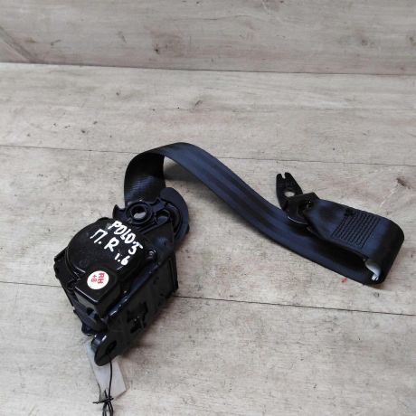 perednii-pravyi-remen-bezopasnosti-volkswagen-polo-sedan-art-35047-big-0