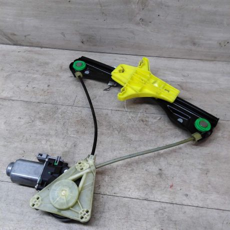 steklopodieemnik-zadnii-levyi-volkswagen-polo-sedan-art-35052-big-2