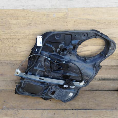 steklopodieemnik-perednii-pravyi-mazda-3-bk-sedan-mkpp-16i-art-35202-big-3