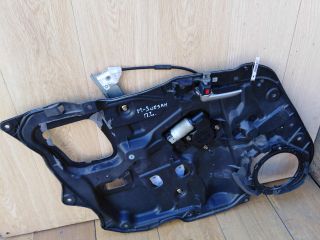 steklopodieemnik-perednii-levyi-mazda-3-bk-sedan-mkpp-16i-art-35203