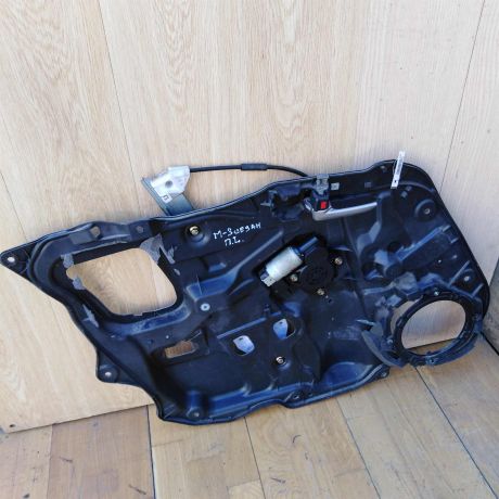 steklopodieemnik-perednii-levyi-mazda-3-bk-sedan-mkpp-16i-art-35203-big-0