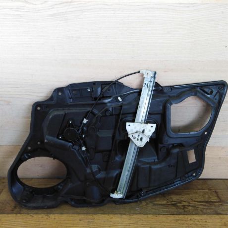 steklopodieemnik-perednii-levyi-mazda-6-gg-art-35219-big-1