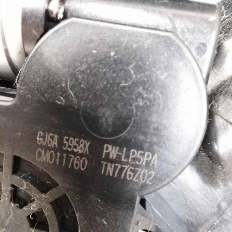 steklopodieemnik-perednii-levyi-mazda-6-gg-art-35219-big-3