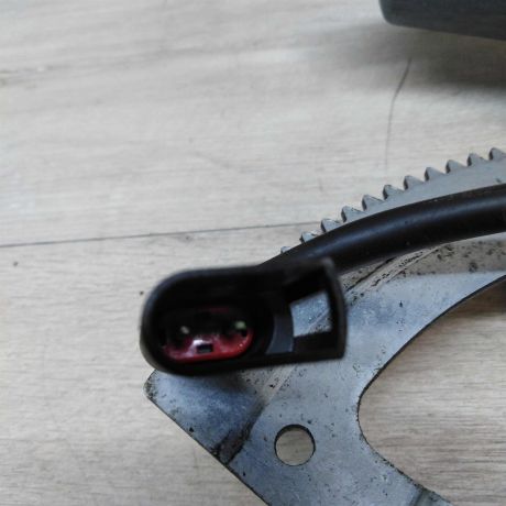 steklopodieemnik-perednii-levyi-ford-transit-do-rest-art-35370-big-2