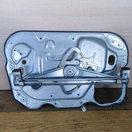 steklopodieemnik-perednii-pravyi-ford-focus-2-do-rest-art-35384-big-1