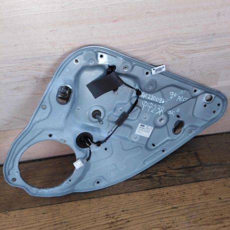 steklopodieemnik-zadnii-pravyi-mexaniceskoi-ford-focus-2-do-rest-universal-art-35444-big-0