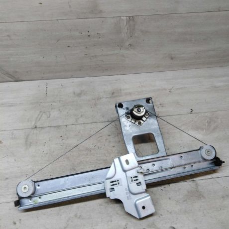 steklopodieemnik-zadnii-pravyi-renault-sandero-mexaniceskii-art-36353-big-0