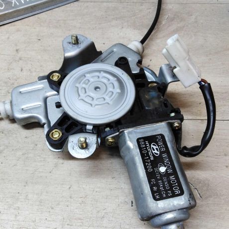 steklopodieemnik-zadnii-levyi-hyundai-matrix-art-36674-big-2