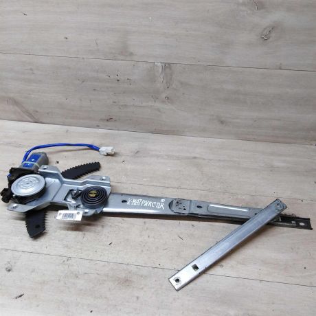 steklopodieemnik-perednii-pravyi-hyundai-matrix-art-36675-big-0