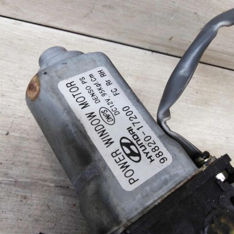 steklopodieemnik-zadnii-pravyi-hyundai-matrix-art-36748-big-2