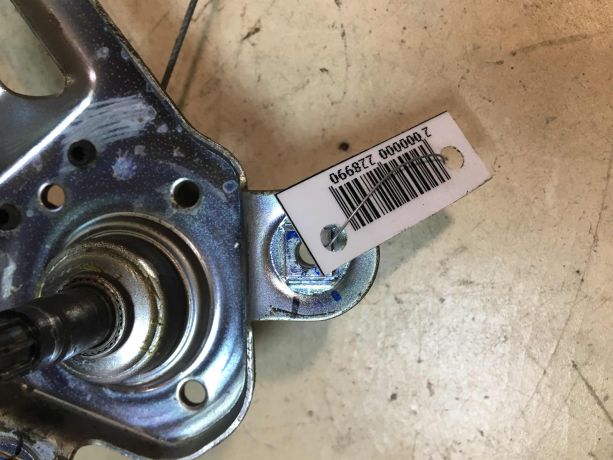 steklopodieemnik-mexaniceskii-zadnii-levyi-chevrolet-aveo-t300-art-36997-big-1