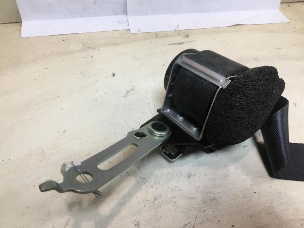 remen-bezopasnosti-zadnii-pravyi-toyota-avensis-iii-09g-art-37146-big-0