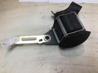 remen-bezopasnosti-zadnii-levyi-toyota-avensis-iii-09g-art-37147