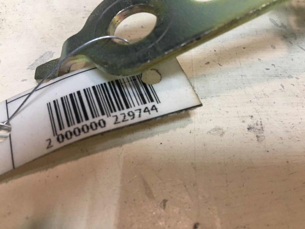 remen-bezopasnosti-zadnii-levyi-toyota-avensis-iii-09g-art-37147-big-1