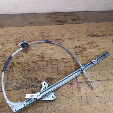 steklopodieemnik-perednei-levoi-mexaniceskii-renault-master-art-37160-big-1