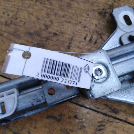 steklopodieemnik-perednei-levoi-mexaniceskii-renault-master-art-37160-big-2