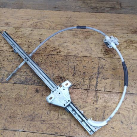 steklopodieemnik-perednei-levoi-mexaniceskii-renault-master-art-37160-big-0