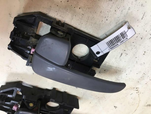 rucka-vnutrenniaia-otkryvaniia-dveri-hyundai-elantra-3-xd-2-restailing-art-37203-big-2