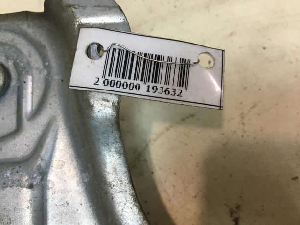 steklopodieemnik-zadnii-levyi-toyota-corolla-ix-e120-e130-rest-xetcbek-art-37555-big-2