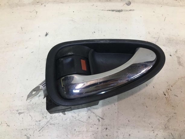 rucka-vnutrenniaia-otkryvaniia-dveri-toyota-avensis-iii-art-37572-big-0