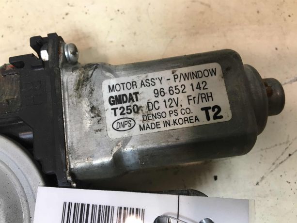 steklopodieemnik-perednii-pravyi-chevrolet-aveo-t250-art-38300-big-3