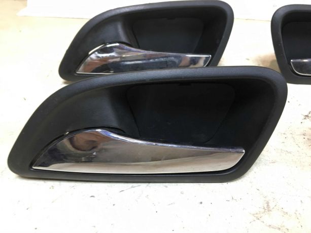 rucka-vnutrenniaia-otkryvaniia-dveri-chevrolet-cruze-do-rest-art-38609-big-3