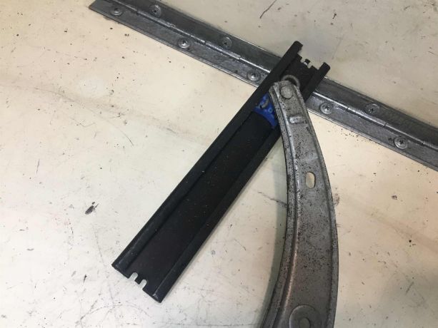 steklopodieemnik-mexaniceskii-perednii-pravyi-volkswagen-passat-b3-art-39168-big-5