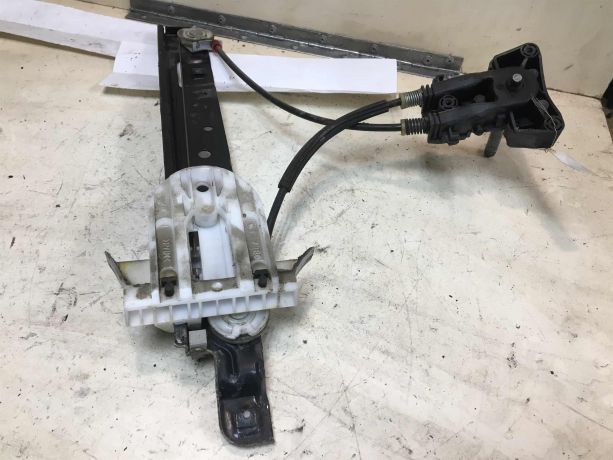 steklopodieemnik-zadnii-pravyi-mexaniceskii-ford-mondeo-4-rest-art-39209-big-3