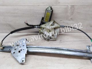 steklopodieemnik-perednii-volvo-s40-113137-1019470-fr1160094-0b-art-40249