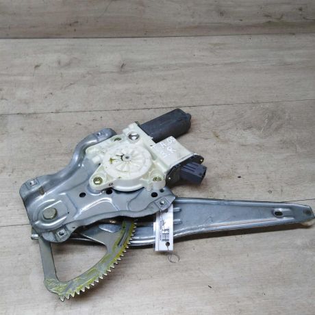 steklopodieemnik-zadnii-pravyi-toyota-avensis-t25-art-40277-big-0