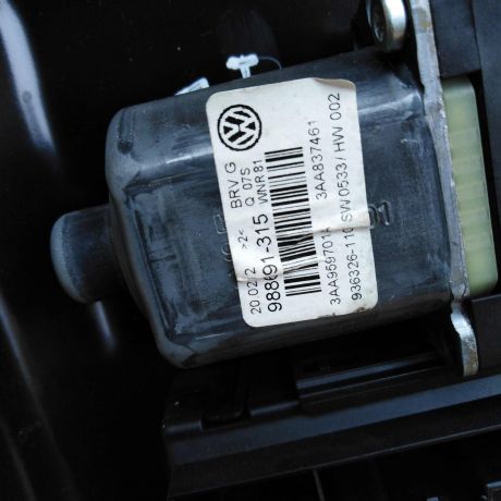 steklopodieemnik-perednii-levyi-volkswagen-passat-b7-art-40988-big-2