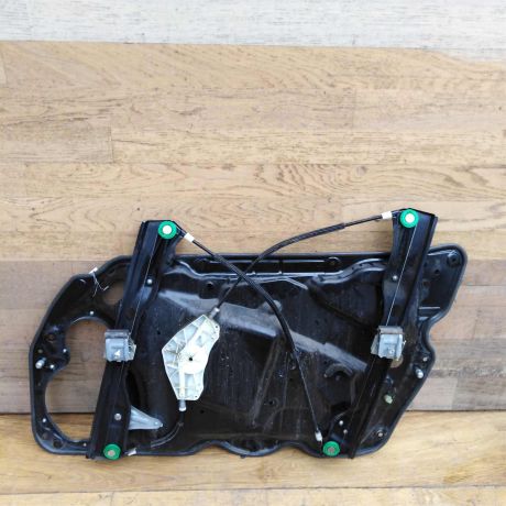 steklopodieemnik-perednii-levyi-volkswagen-passat-b7-art-40988-big-1