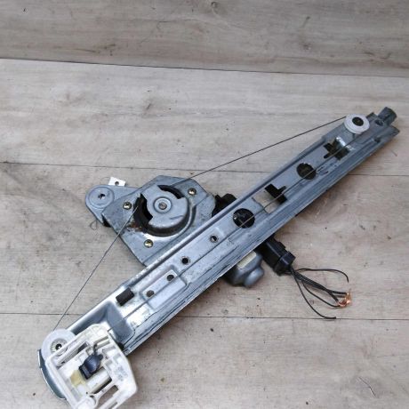 steklopodieemnik-zadnii-pravyi-renault-megane-2-art-41110-big-3