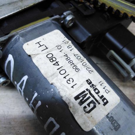 steklopodieemnik-perednii-levyi-opel-astra-h-art-41111-big-4