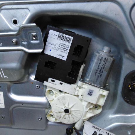 steklopodieemnik-perednii-levyi-ford-c-max-do-rest-art-41179-big-2