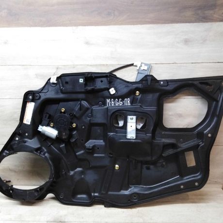 steklopodieemnik-perednii-pravyi-mazda-6-gg-art-41180-big-0