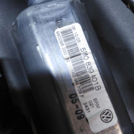 steklopodieemnik-zadnii-levyi-volkswagen-golf-plus-05gv-art-41250-big-2